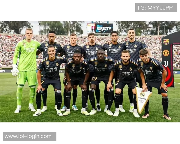 足总杯惊天逆转皇马狂胜AC米兰6比2引发全场热议