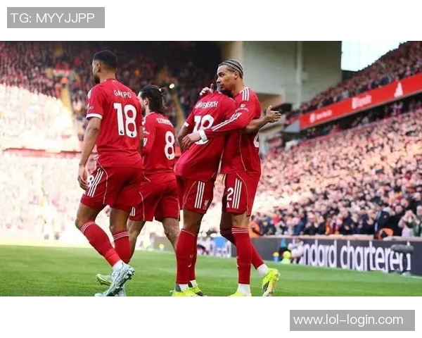 世界杯惊天冷门利物浦与尤文图斯战成平局帽子戏法引发全场狂欢