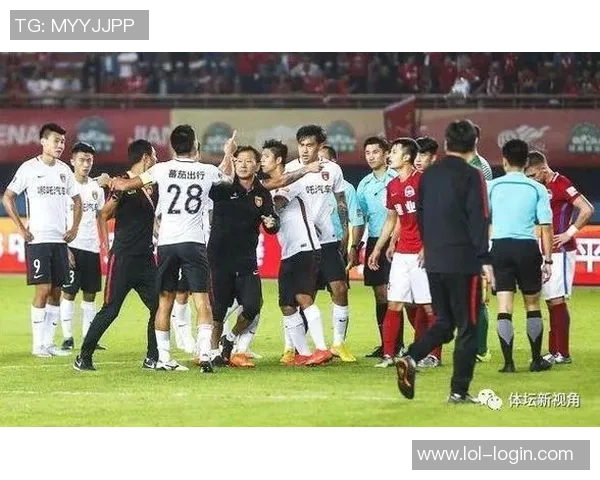 友谊赛曼城与莱比锡战平争议判罚引发全场热议与惊喜瞬间