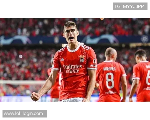 友谊赛马竞与本菲卡激战成平局逆转瞬间引发全场热烈反响